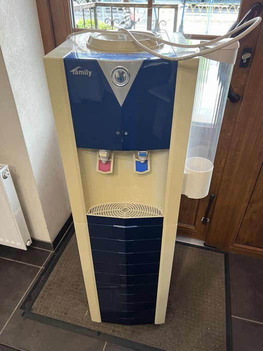 Кулер холодноі та гарячоі води