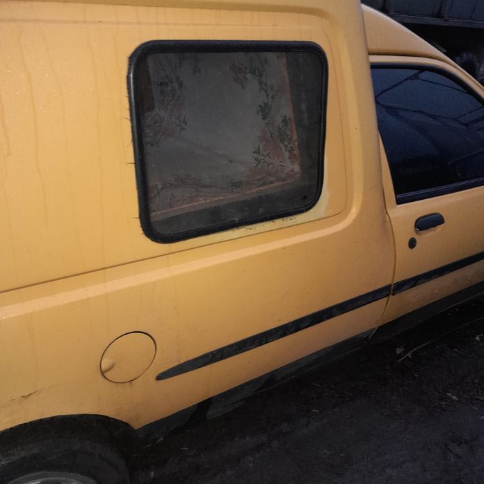 Продам форд курьер