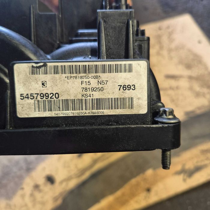 bmw x5 f15 3,0d n57 pokrywa zaworów 7819,250