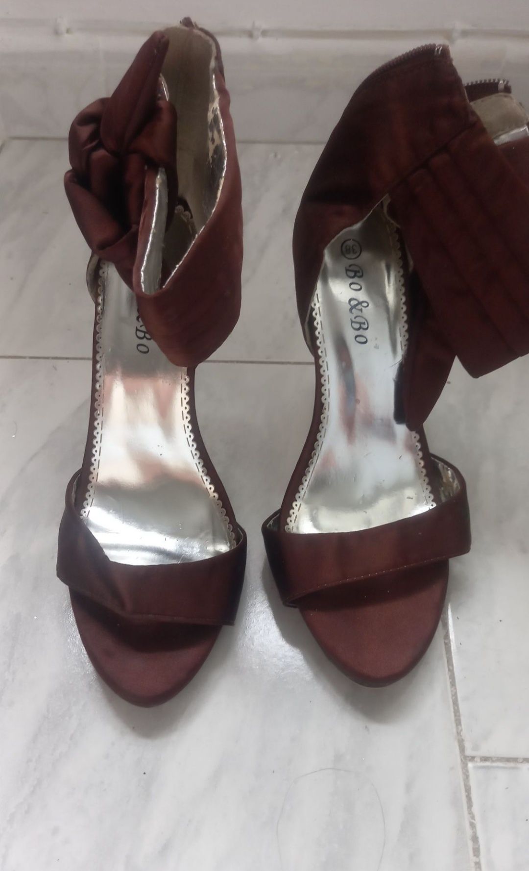 Sandálias Castanha | Sapatos de mulher