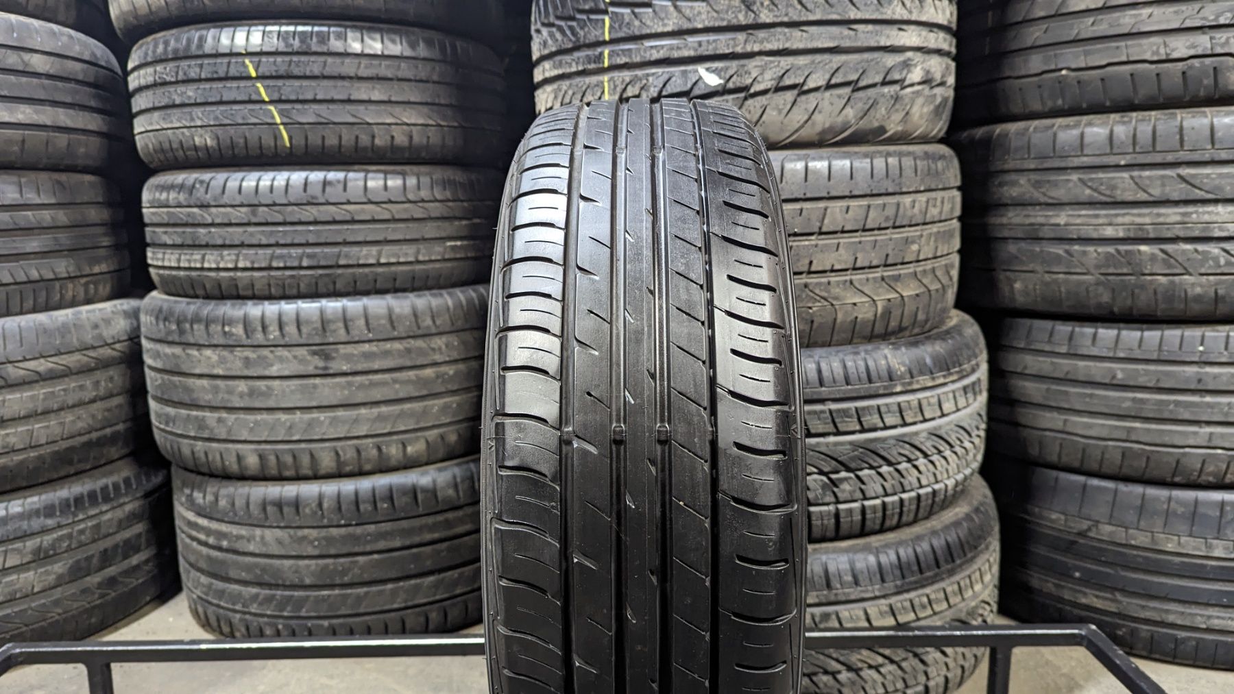 Шина 205/60 R 16 Falken Ziex. Одне колесо. Розпаровка.