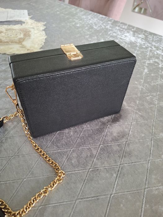 Torebka kuferek kredki