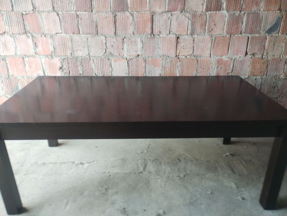 Rozkładany stół do jadalni