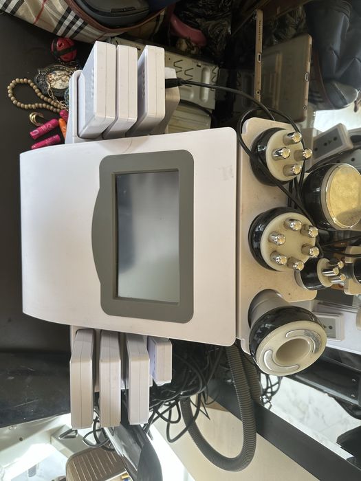 Аппарат для  довакуумного массажа и кавитации Kim 8