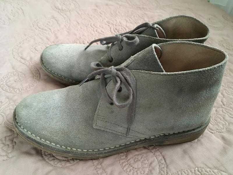 Дезерти замшеві сірі черевики