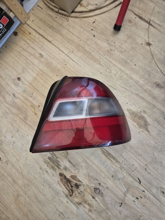 Rear right taillight for civic 6 hatchback