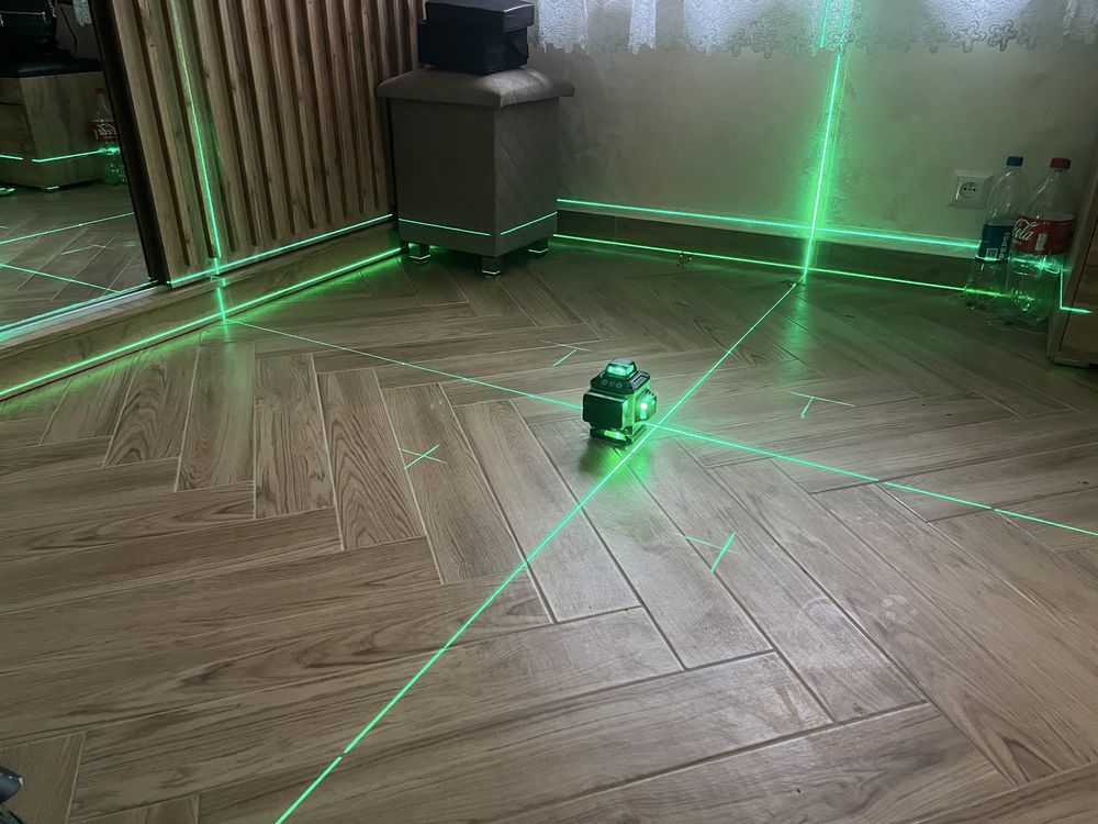 Laser krzyzowy 16 lini pilot funkcja skosów