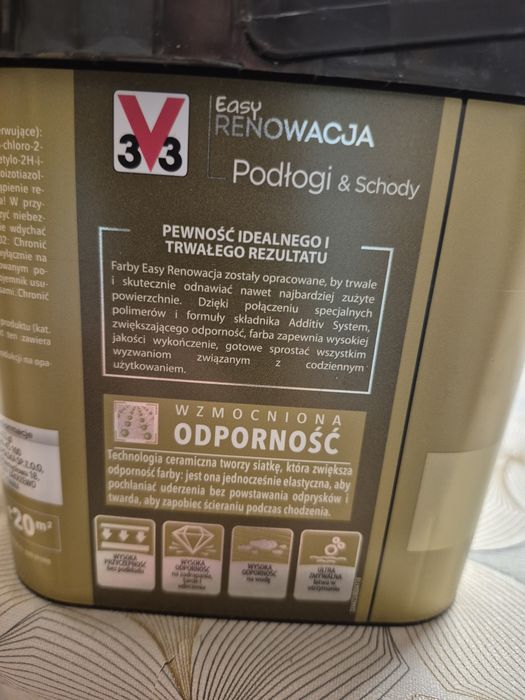 Farba,  renowacja podłogi