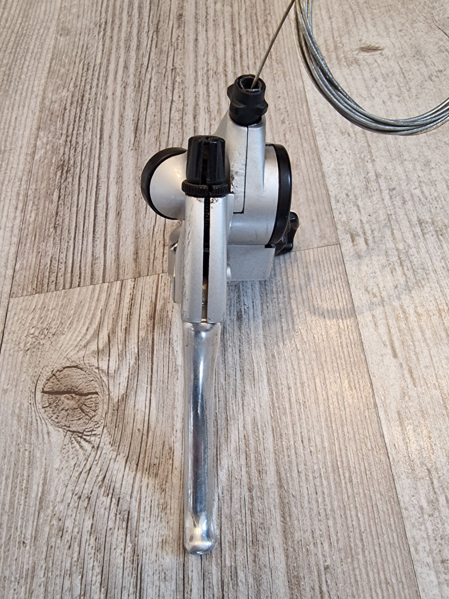Klamkomanetki Shimano Nexave ST-T300 7s