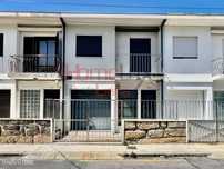 Moradia T3 Renovada em Fânzeres
