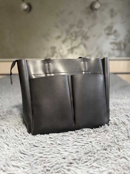 Чорна стильна сумка-тоут / shopper із кишенями. Хороший стан