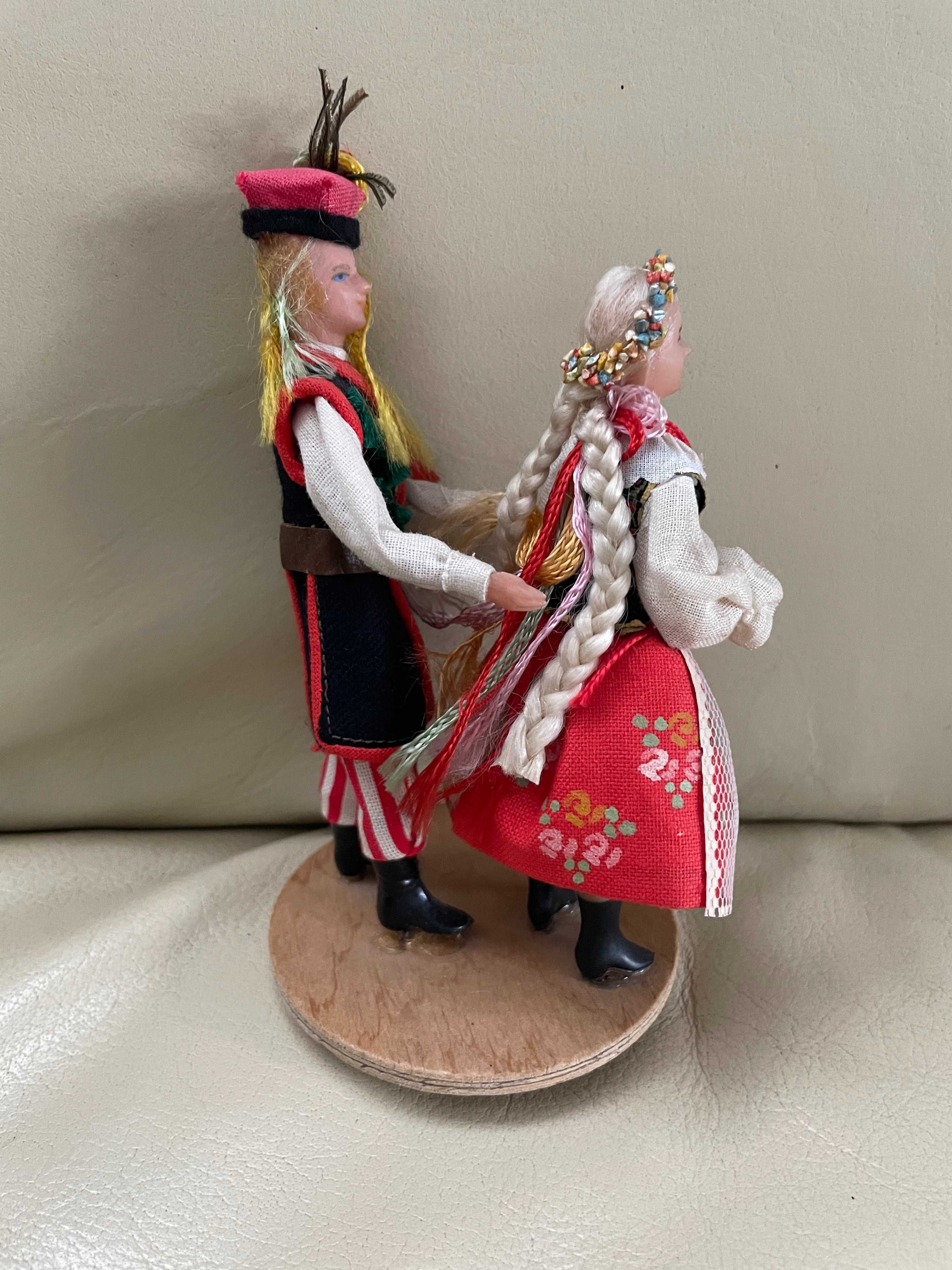 Lalki w stroju regionalnym, Cepelia z czasu PRL