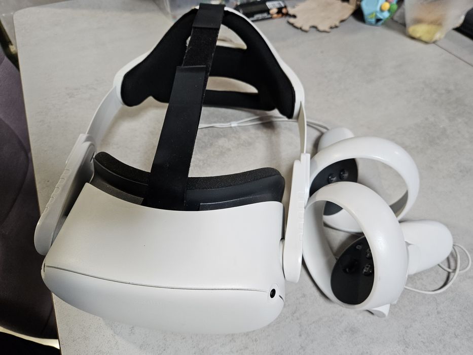 Oculus Quest 2 meta + аксесуар окуляри віртуальної реальності