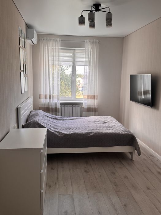 Продаж квартири з ремонтом, Київ Деснянський район, 45м2