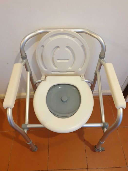 WC Portátil para idosos ou deficientes motores • NOVA nunca usada