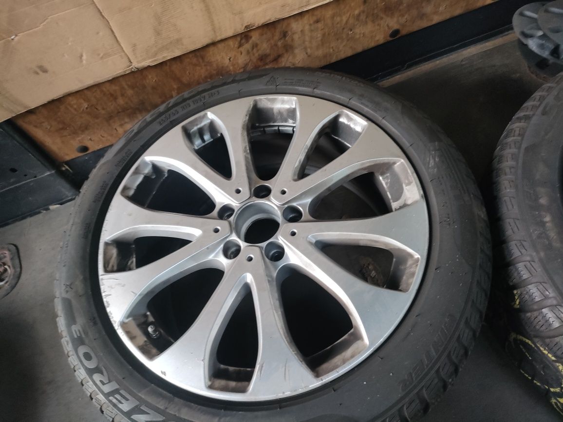 Kola felgi Mercedes w213   Pirelli 245/45/18