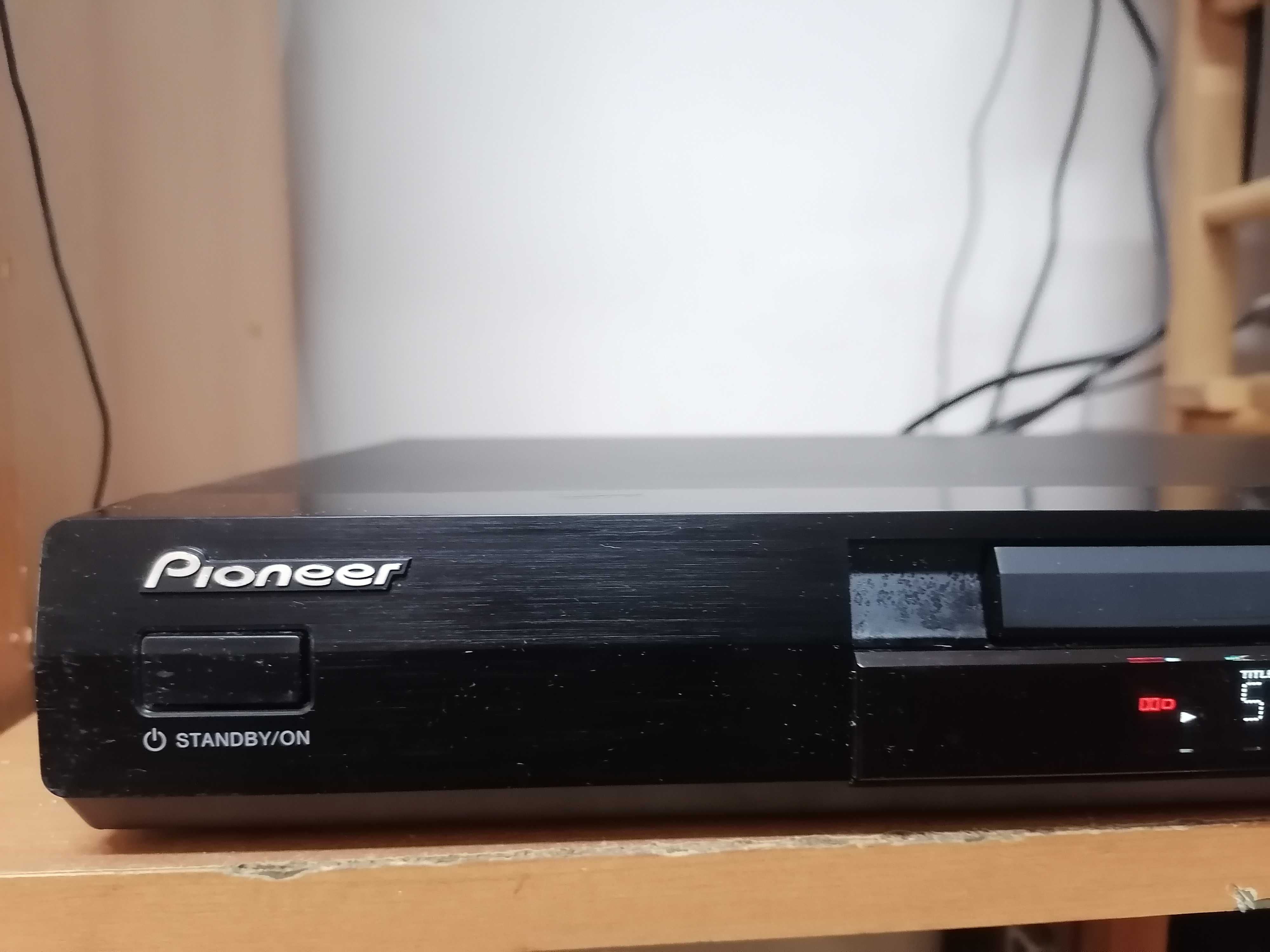 Odtwarzacz CD/DVD Pioneer  DV464 pilot