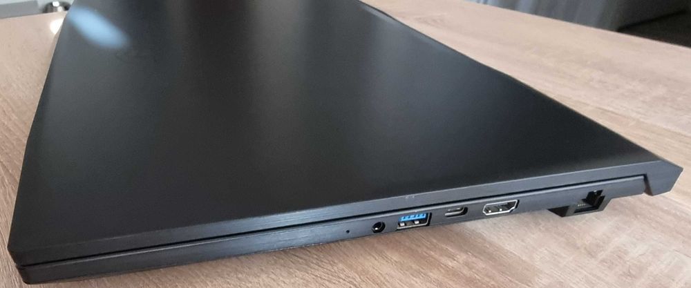 MSI Katana GF76 12UE-691PL, 17cali,  i7 12gen., 32GB, RTX 3060, 1,5TB
