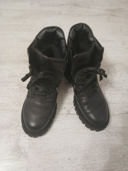 Шкіряні зимові черевики