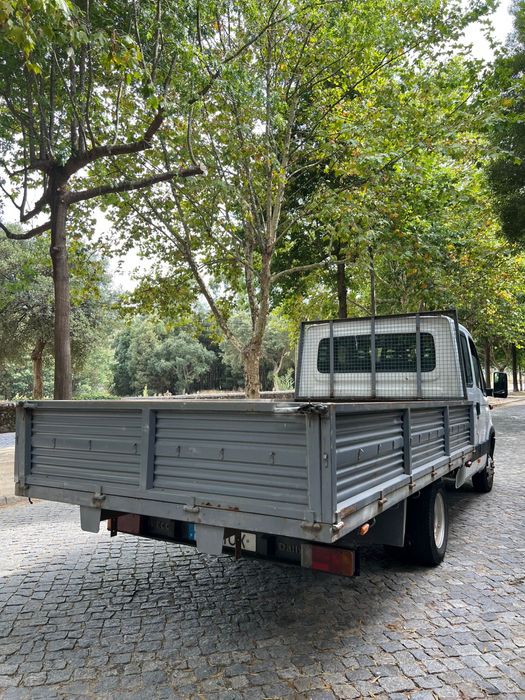 Iveco caixa aberta