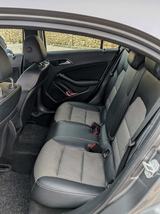 Mercedes-Benz A 160 d AUTO