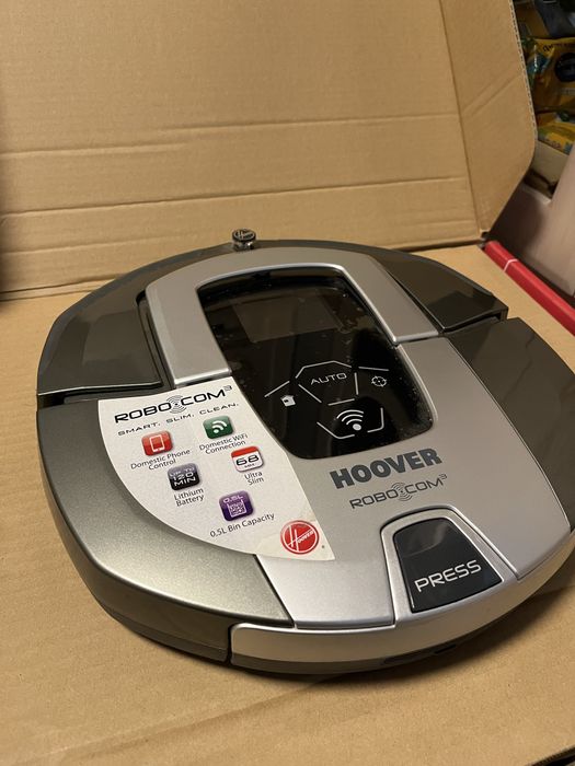 Робот-пилосос. З запасними фільтрами