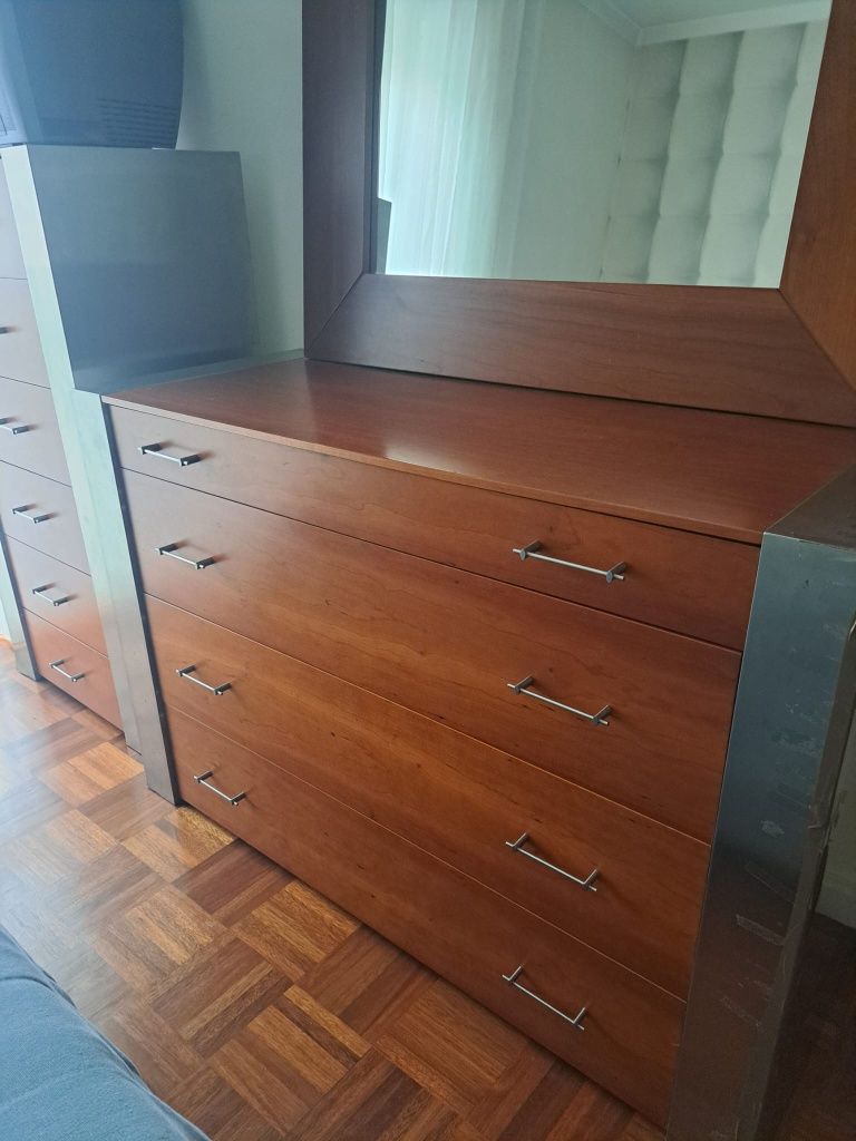 Quarto completo em cerejeira