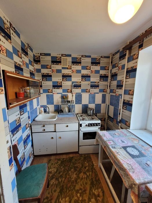 Сдам 1ком квартиру на Молодёжном.Недорого