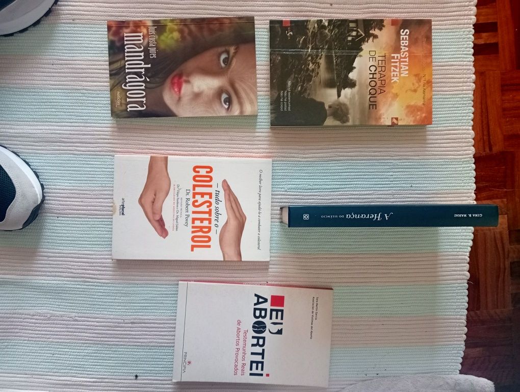Livros  dibersos