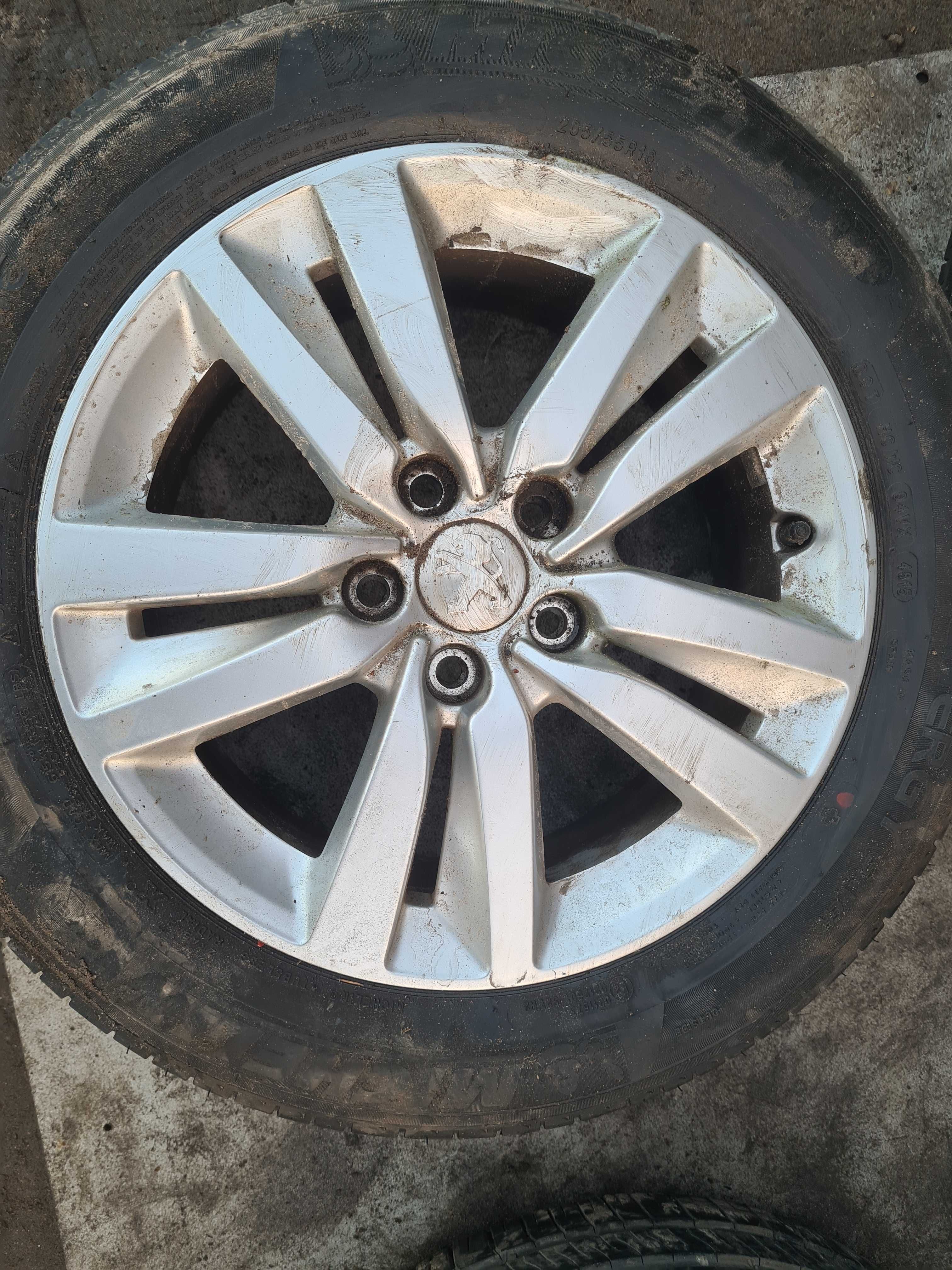 Peugeot 308 T9 II alufelga 7 J 16 5x108 opona 205/55 R16