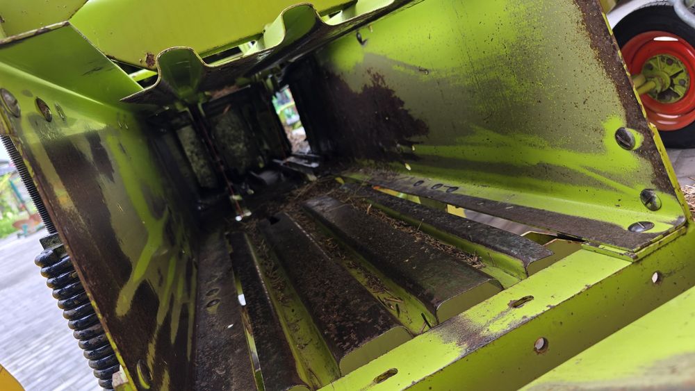 Прес-Підбирач Claas Markant 41