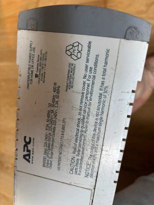 UPS APC BK650EI Bez baterii Sprawny