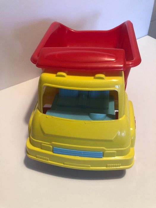 Pequeno camião Novo