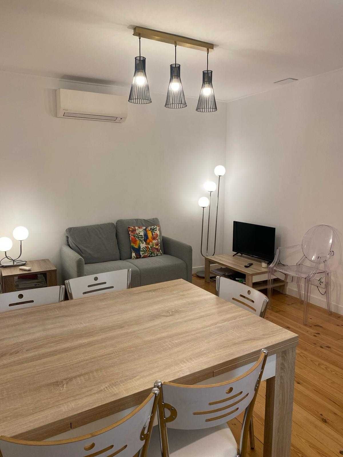 Apartamento acolhedor T2 no Castelo/Alfama. Mobilado e equipado