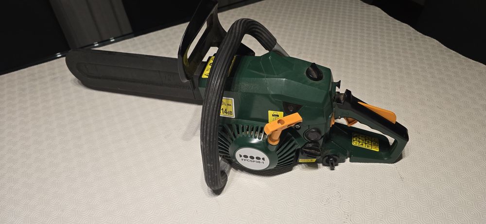 Motoserra com Acessórios