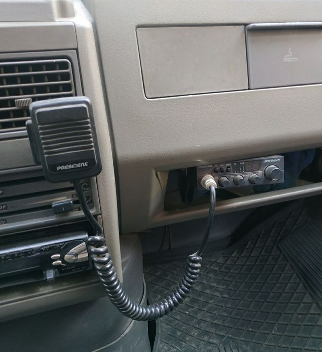 рація автомобільна