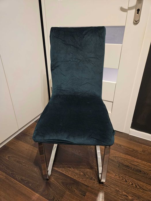 Welurowe pokrowce na krzesła 4 sztuki miękkie ciemna zieleń
