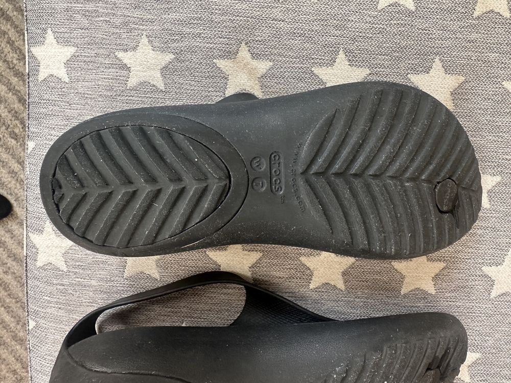 Sandały klapki Crocs black  W7 37/38