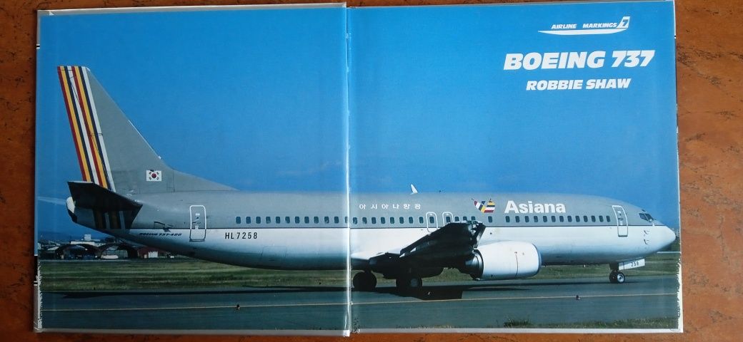 Lotnictwo Album BOEING 737.Super Prezent!