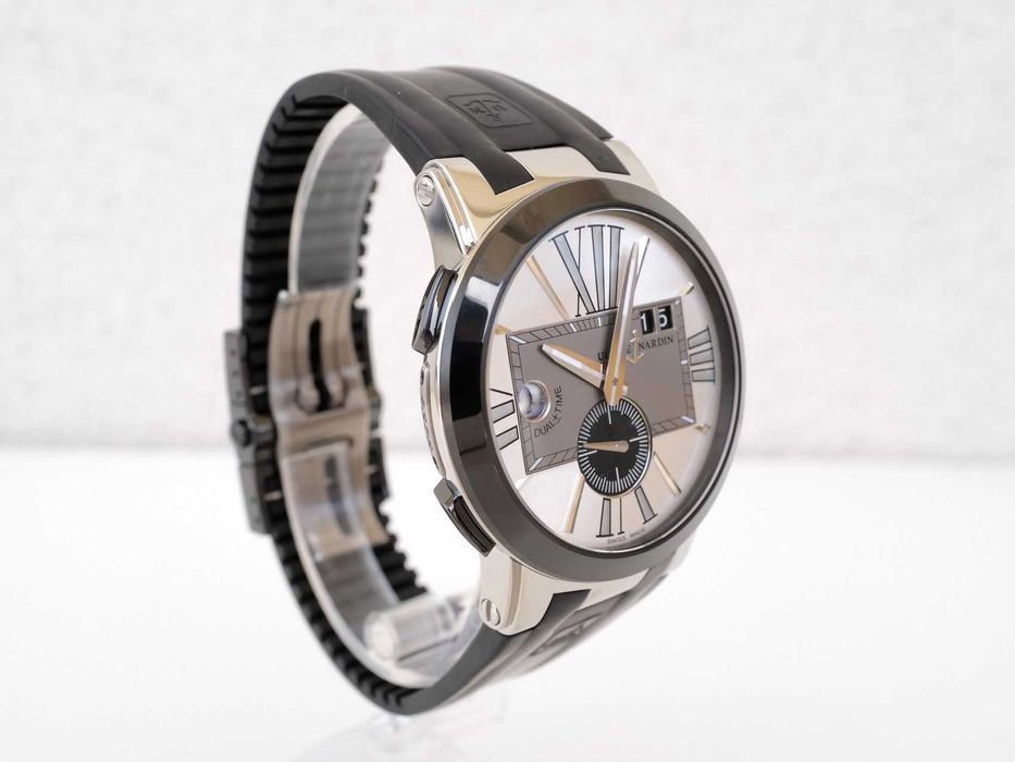Ulysse Nardin Executive Dual Time Black Rubber Strap Silver Dial 43mm