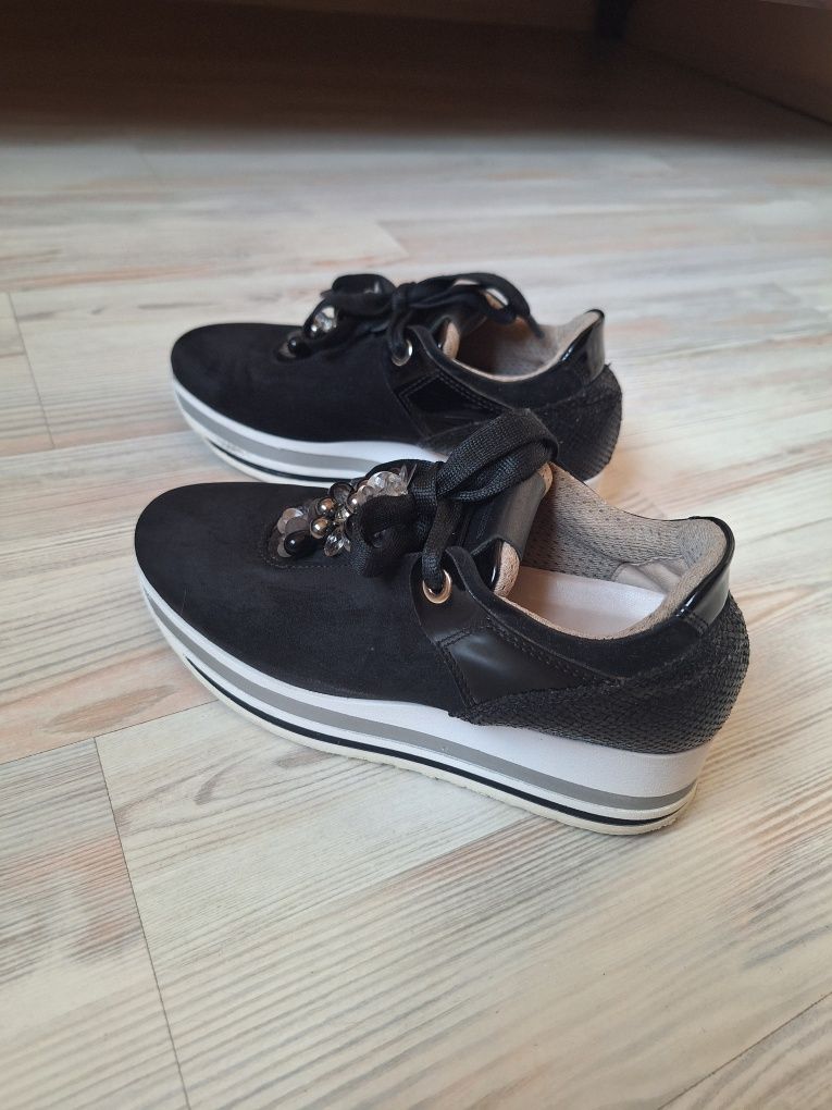 Sneakersy Wittchen skóra naturalna 37 j.kazar ochnik kors
