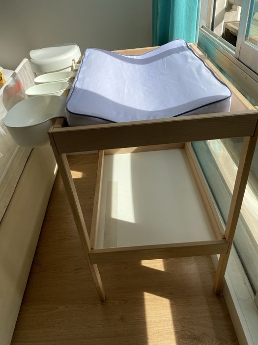 trocador IKEA com colchao incluido (não insuflavel)