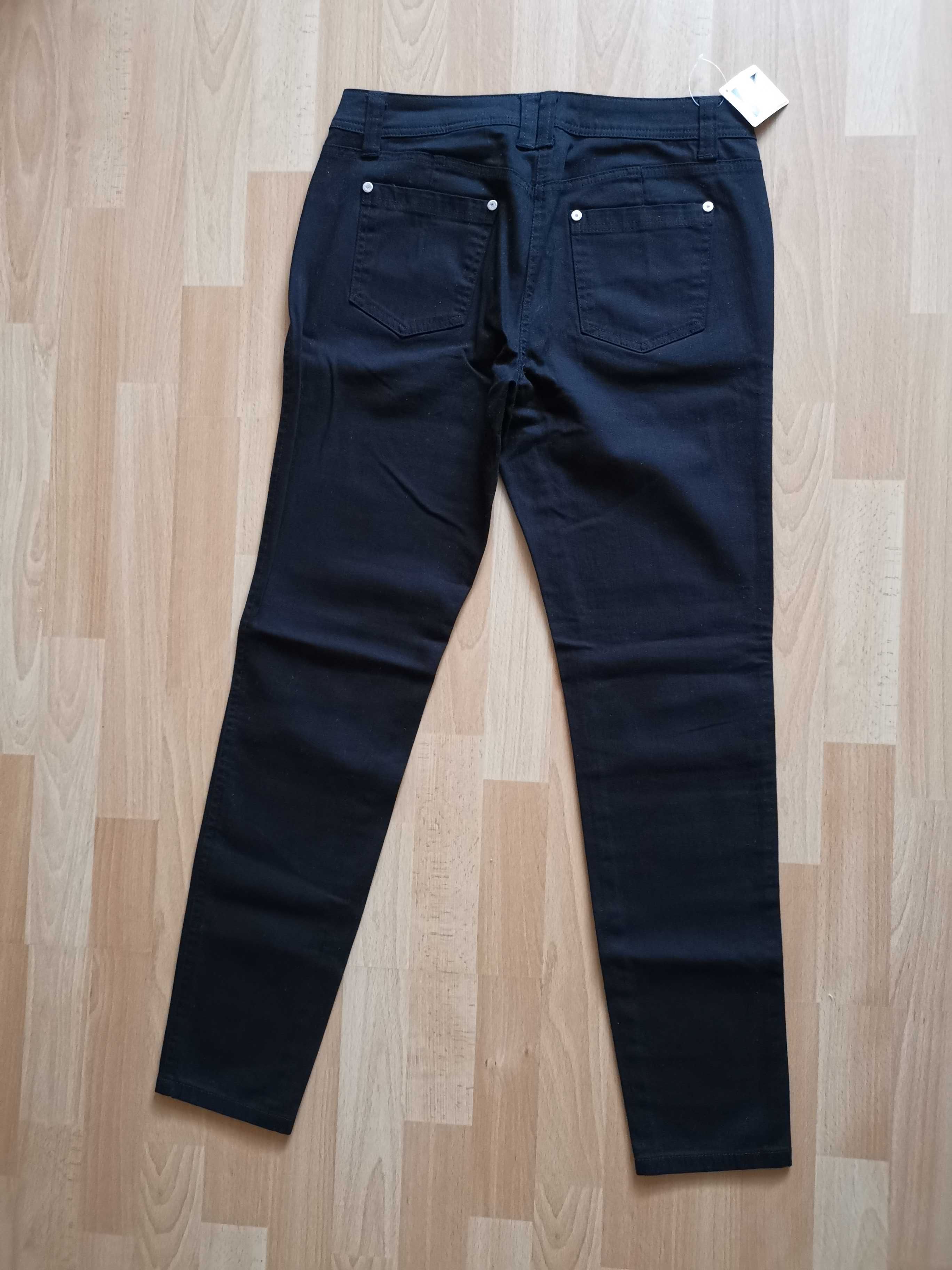 Nowe spodnie jeansowe, czarne r. 40, Body Flirt