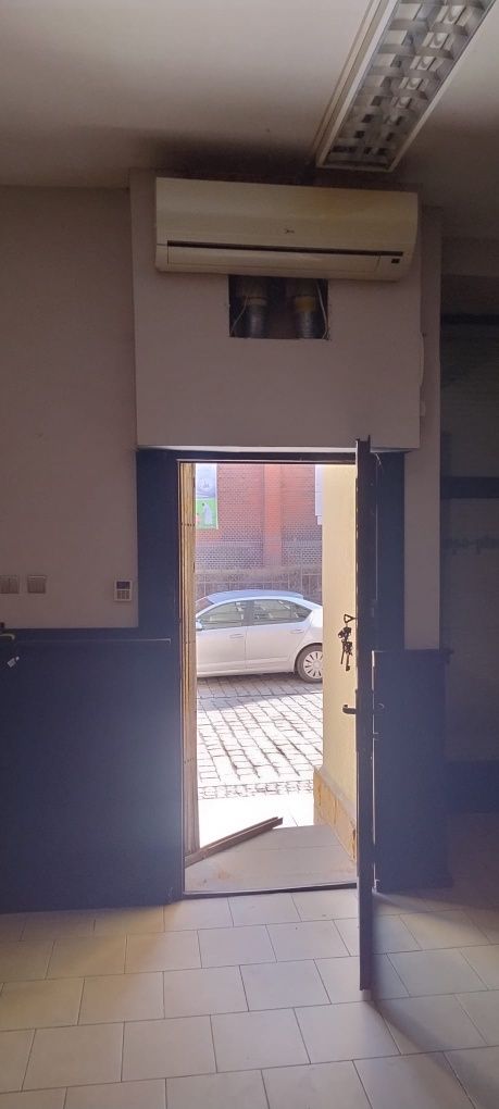 Lokal usługowy  Wałbrzych ul.Moniuszki 16