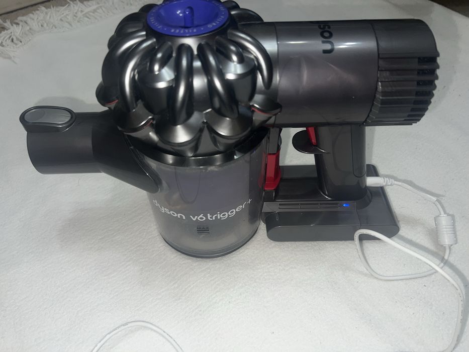 Продам Dyson V6 Trigger