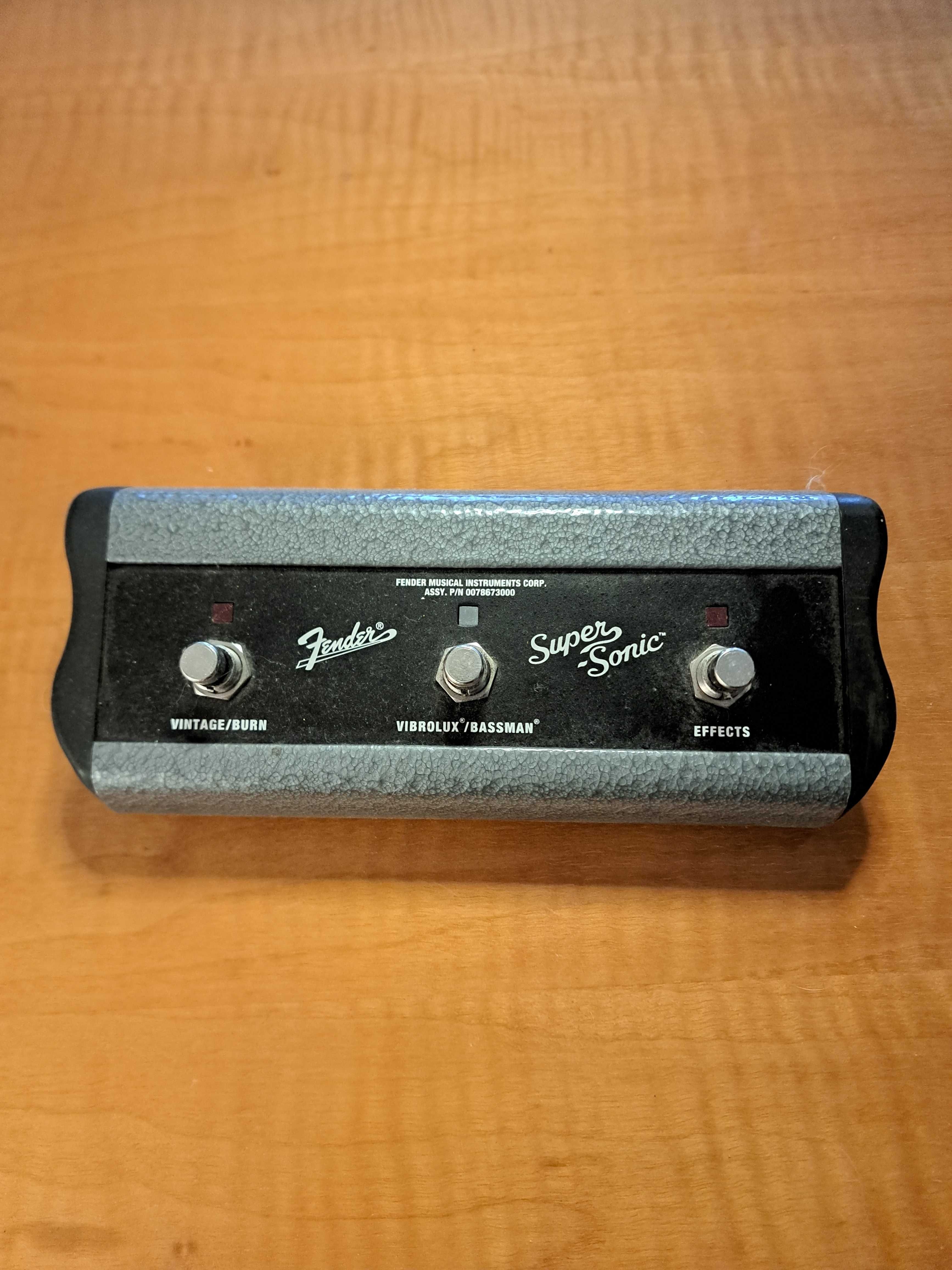 Wzmacniacz Fender SuperSonic 60w combo