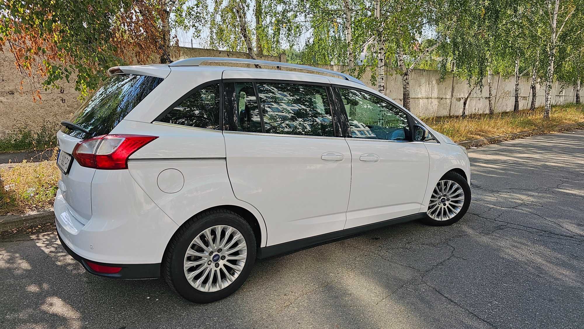 Ford Grand C-Max Titanium 2012