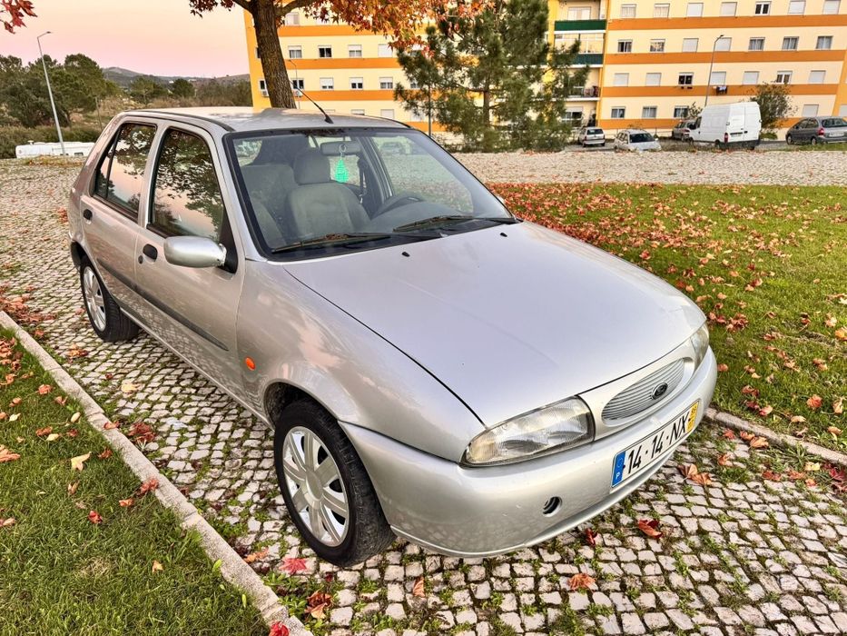 Ford fiesta ar condicionado