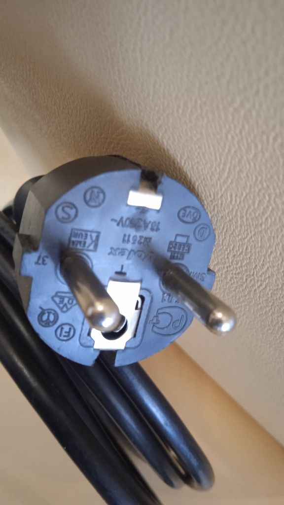 Кабель живлення 16A/250V 3x1.0mm² PC-186-VDE-3M CEE7/17-C13 чорний 3 м