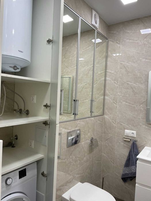 Оренда 2-х кім.  Олександра Олеся 4  Варшавськ квартал .Без комісіі